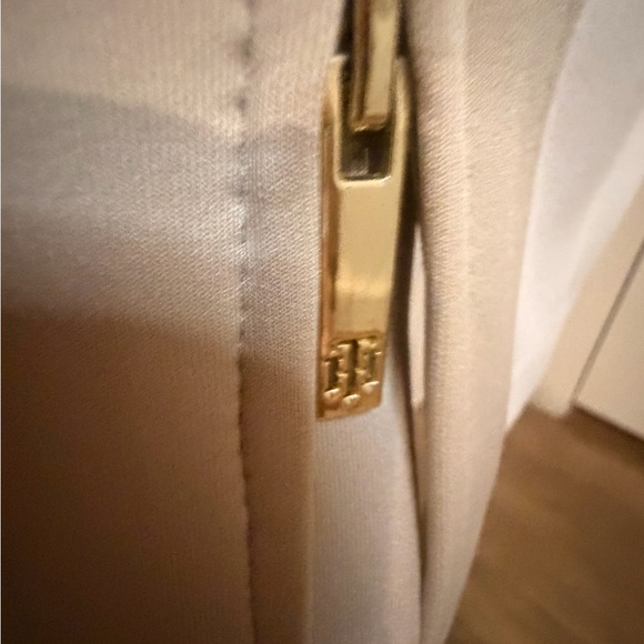 Tommy Hilfiger Elegant White and Tan  Sleeveless Dress - Picture 16 of 16